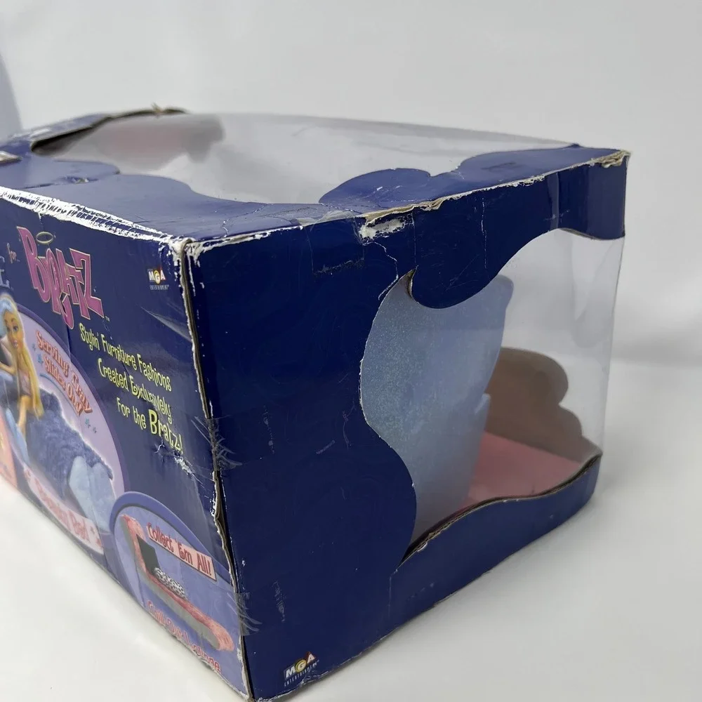 MGA Funky Fashion Furniture For Bratz Beauty Bed Vtg‎ 2002